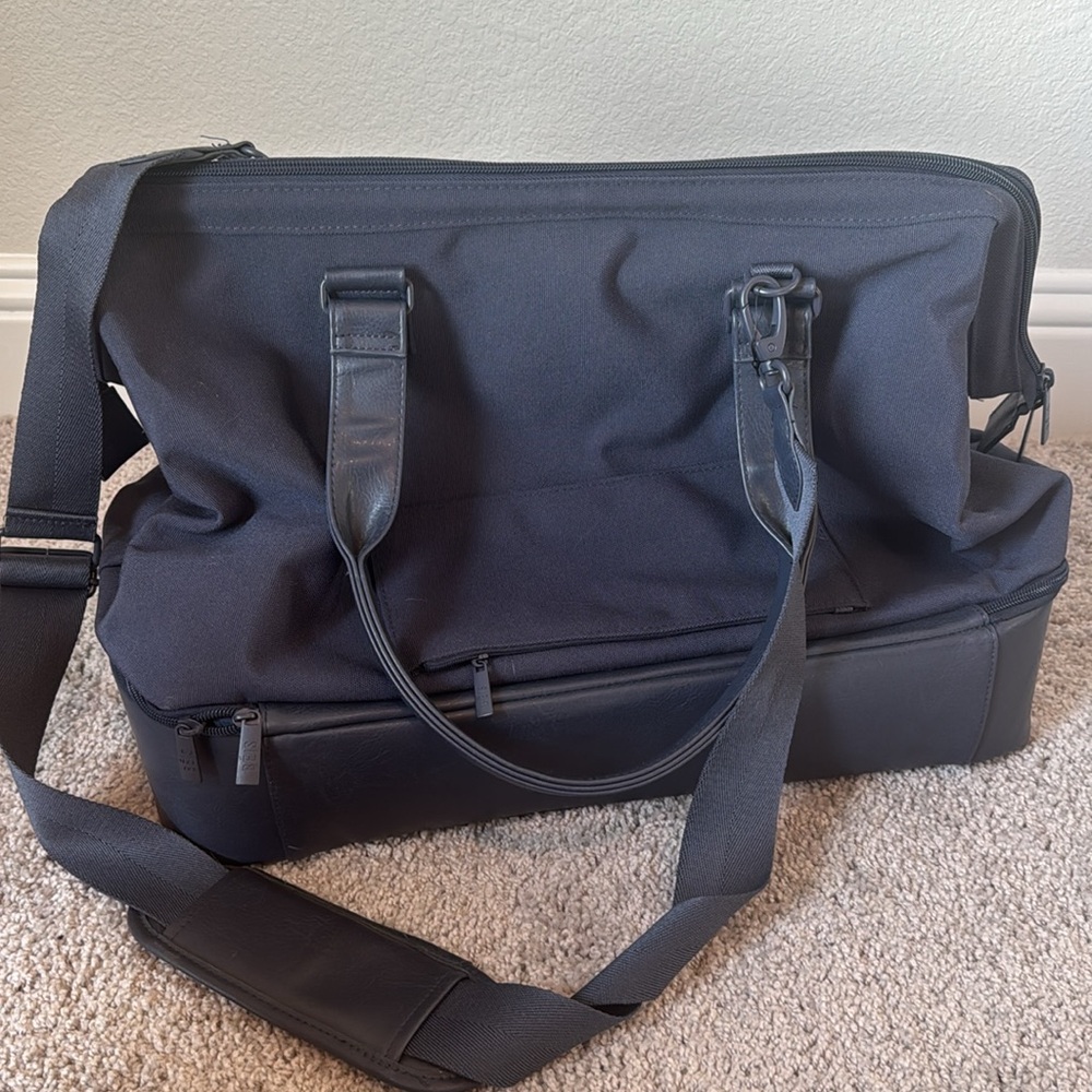 Blue Women's Travel Shoulder Bag - Unbranded